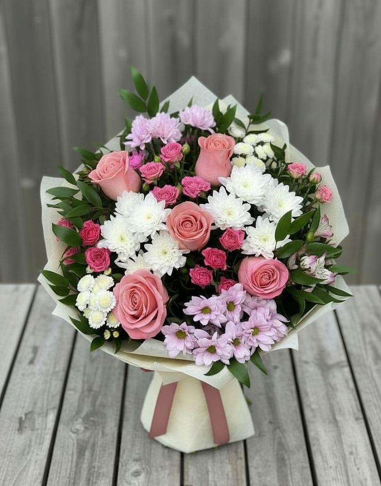 Букет цветов из: Альстромерии, Гвоздики, Розы и Хризантемы в Таганроге