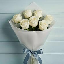 Букет 7 Белых роз Эдлесс Лав в Таганроге