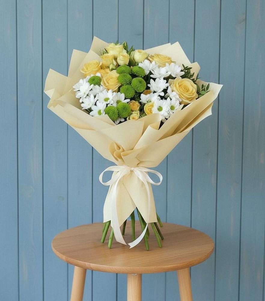 Букет цветов из: Хризантемы и Розы в Таганроге