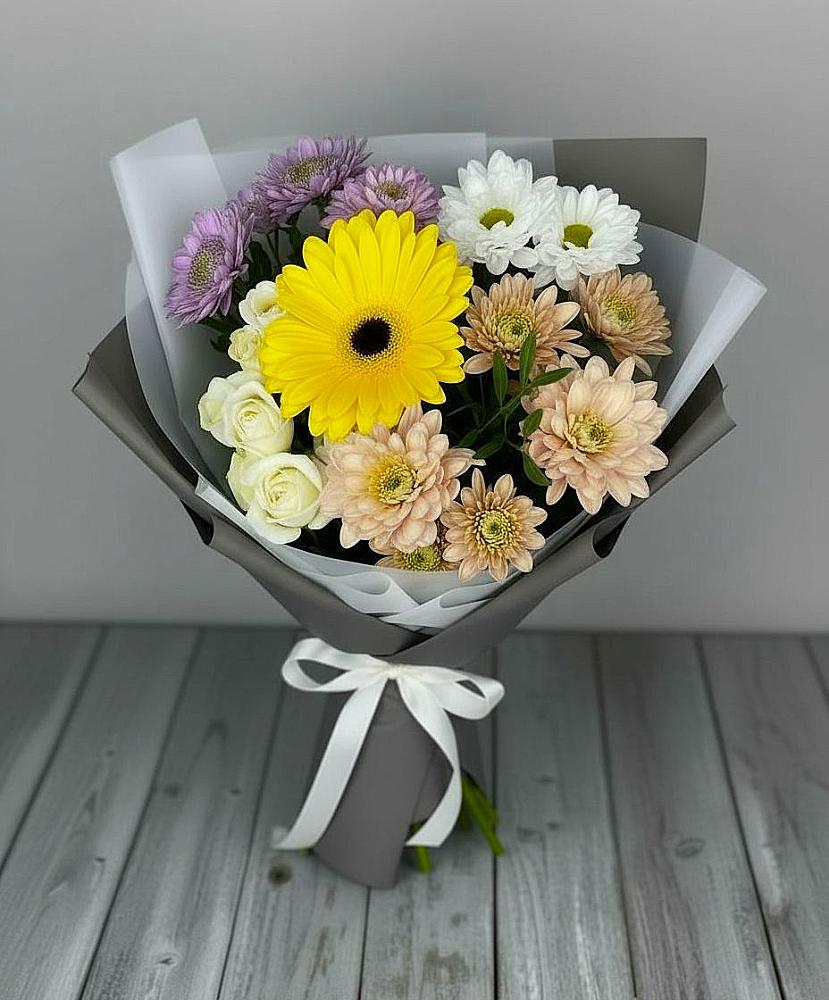 Букет цветов из: Розы, Герберы и Хризантемы в Таганроге
