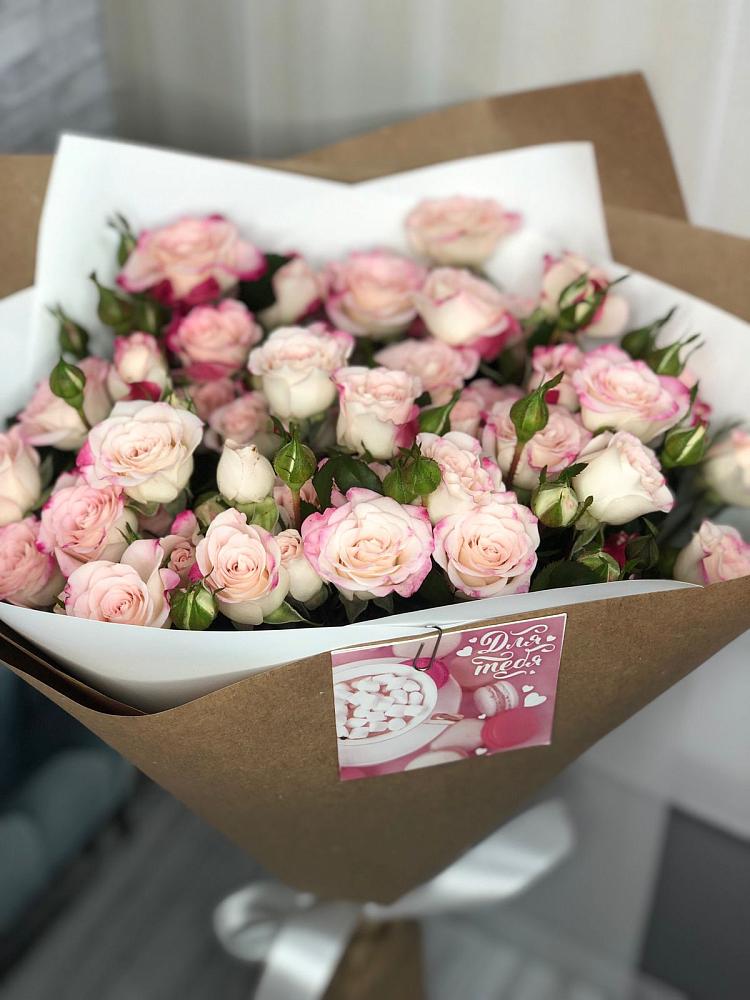 Букет цветов из: Розы в Таганроге