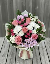 Букет цветов из:  Альстромерии, Гвоздики, Розы и Хризантемы в Таганроге