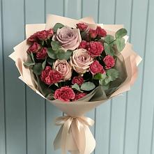 Букет цветов из:  Гвоздики и Розы в Таганроге